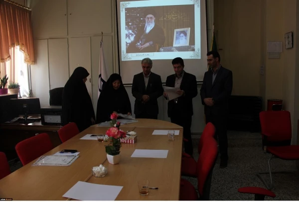 سیمرغ بنت الهدی