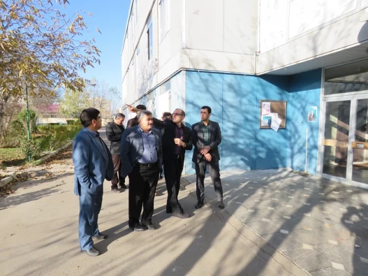 بازدیدآقای دکتر مصلحی مدیر کل محترم طرح، برنامه و بودجه دانشگاه فرهنگیان و هیات همراه از قسمت ها ی ساختمانی، فضای فیزیکی و سالن ورزشی پردیس ها              ی علامه طباطبایی و بنت الهدی صدر اردبیل 2