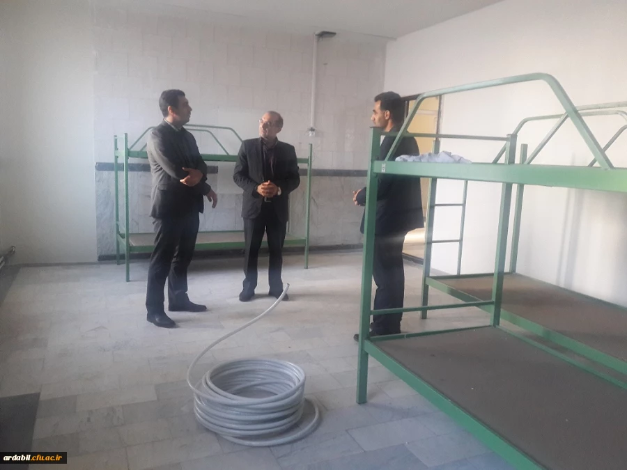 بازدیدآقای دکتر مصلحی مدیر کل محترم طرح، برنامه و بودجه دانشگاه فرهنگیان و هیات همراه از قسمت ها ی ساختمانی، فضای فیزیکی و سالن ورزشی پردیس ها              ی علامه طباطبایی و بنت الهدی صدر اردبیل 8