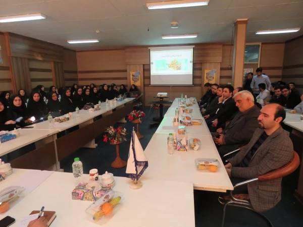 برگزاری مراسم بزرگداشت هفته پژوهش و تجلیل از پژوهشگران برتر دانشگاه فرهنگیان استان 3