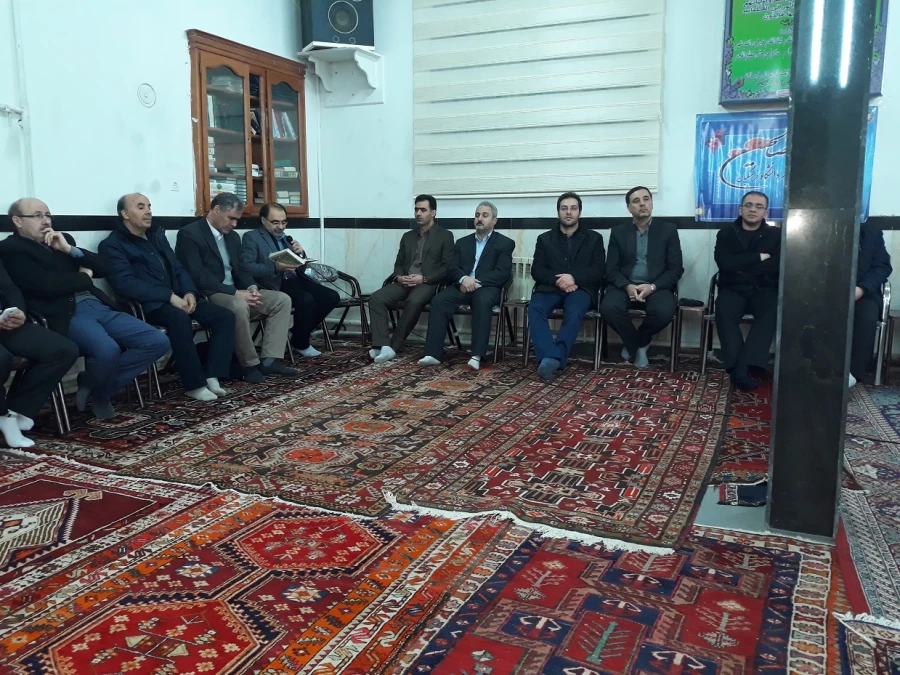 دکتر عبدی در جلسه حلقه صالحین کانون بسیج اساتید دانشگاه فرهنگیان :
  اهتمام ویژه به امر تعلیم و تربیت مسئولیت جهاد ی ما در حال حاضر است 2