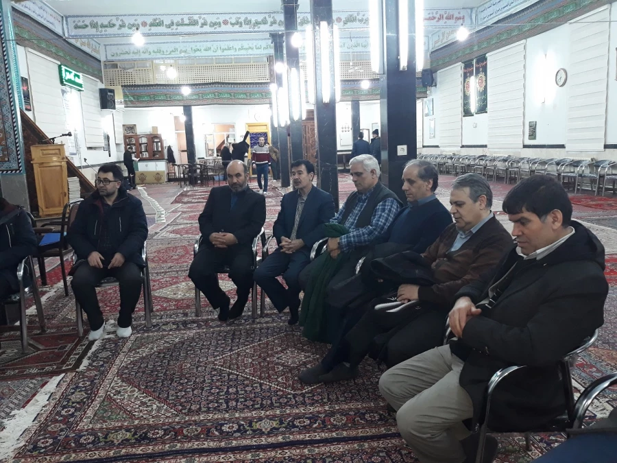 دکتر عبدی در جلسه حلقه صالحین کانون بسیج اساتید دانشگاه فرهنگیان :
  اهتمام ویژه به امر تعلیم و تربیت مسئولیت جهاد ی ما در حال حاضر است 4