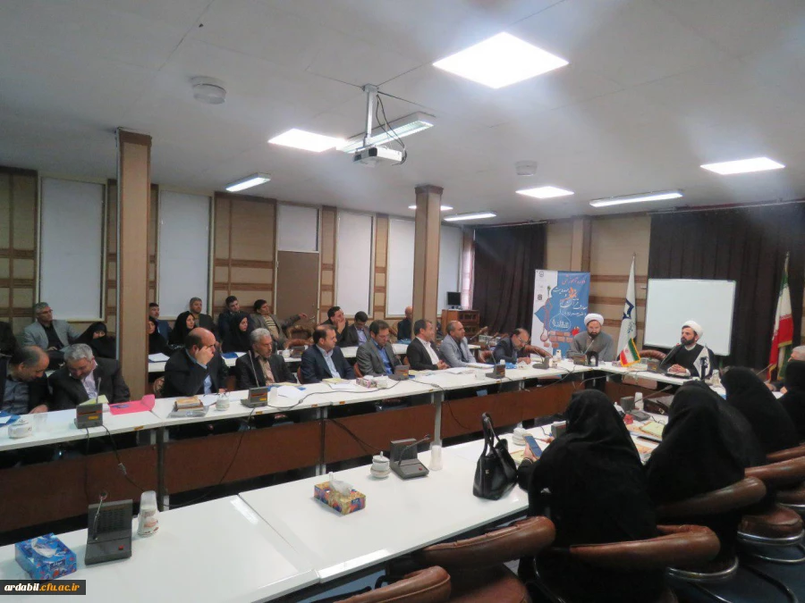 نشست صمیمی اساتید و کارکنان دانشگاه فرهنگیان  با موضوع معارف قرآن، نماز و مهدویت در دانشگاه فرهنگیان اردبیل  2
