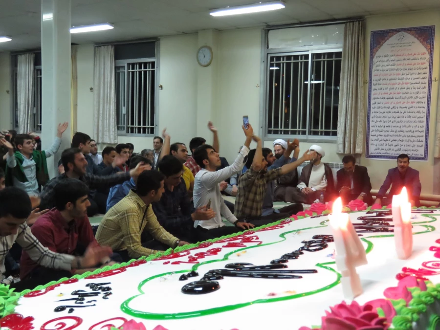 جشن باشکوه  نیمه شعبان در دانشگاه فرهنگیان اردبیل
«در انتظار تو چشمم سپید گشت و غمی نیست
اگر قبول تو افتد فدای چشم سیاهت» 2