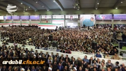 رهبر انقلاب در دیدار صبح امروز با دانشجو معلمان  کشور:
 رئیس جمهور آمریکا حرف های سخیف و سبکی زد/ از طرف ملت ایران می گویم آقای ترامپ شما غلط می کنید/ دیدید که هسته ای بهانه بود. 4