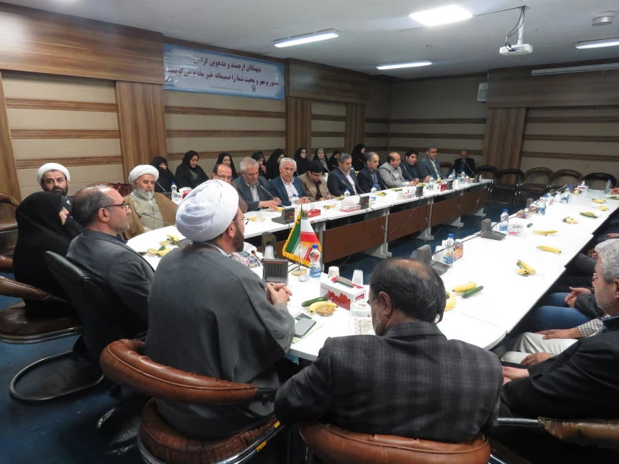 نشست صمیمی اعضای هیات علمی و مدرسان دانشگاه فرهنگیان استان اردبیل به مناسبت  هفتۀ آموزش 4