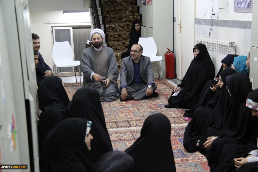 به مناسبت هفته خوابگاه­ها:

نشست مدیریت امور پردیس های دانشگاه فرهنگیان  استان اردبیل و نماینده نهاد رهبری در دانشگاه فرهنگیان با دانشجومعلمان در سرای دانشجویی 2