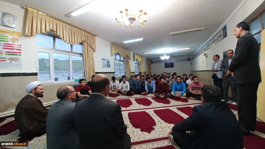 دکتر عبدی مدیریت امور پردیس های دانشگاه فرهنگیان اردبیل در بازدید از سرا های مرکز آموزشی نیر:

«زندگی در سراهای دانشجویی خاطرات شیرین و بهترین دوران زندگی هر دانشجو می باشد.» 2