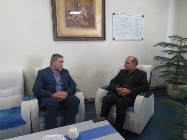 تاکید بر توسعه ی مرکز  آموزش عالی آزادگان  نیر  در دیدار دکتر عبدی با فرماندار  نیر 3