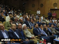 نماینده ولی فقیه در استان و امام جمعه اردبیل گفت: 

«اگر مسئولیتی در کشور داشته باشم الویت اول کشور را به آموزش و پرورش می دهم تا در عرض دو دهه کشور از این رو به آن رو شود» 3