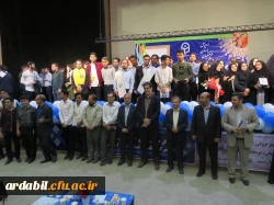 نماینده ولی فقیه در استان و امام جمعه اردبیل گفت: 

«اگر مسئولیتی در کشور داشته باشم الویت اول کشور را به آموزش و پرورش می دهم تا در عرض دو دهه کشور از این رو به آن رو شود» 5