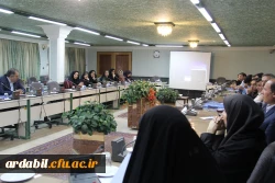 در دوره آموزشی کارشناسان پژوهش مطرح شده:
شیوه نامه های پژوهشی، شاخص اعتبار نشریات علمی، آشنایی با پایگاه های اطلاعاتی دانشگاه 4