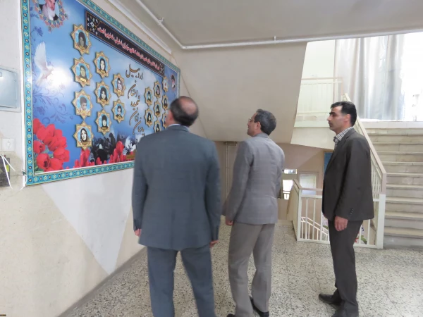 معاون پژوهشی دانشگاه در بازدید از پردیس های استان اردبیل عنوان کرد:
سیاست و شاخص های ارزیابی پژوهش ها باید مبتنی بر ماموریت دانشگاه باشد 2