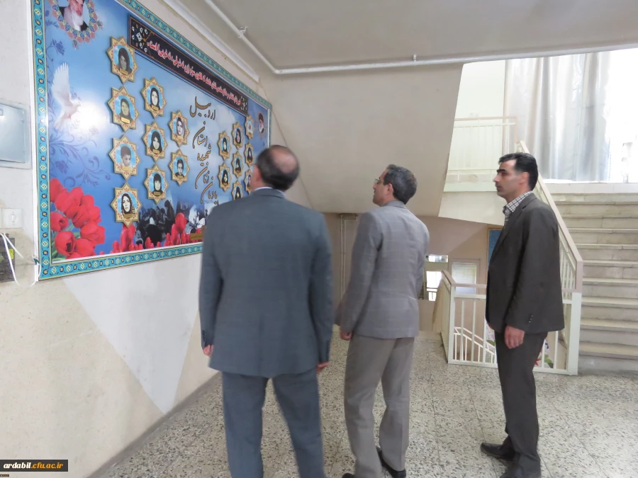 معاون پژوهشی دانشگاه در بازدید از پردیس های استان اردبیل عنوان کرد:
سیاست و شاخص های ارزیابی پژوهش ها باید مبتنی بر ماموریت دانشگاه باشد 2