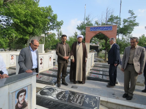 معاون پژوهشی دانشگاه در بازدید از پردیس های استان اردبیل عنوان کرد:
سیاست و شاخص های ارزیابی پژوهش ها باید مبتنی بر ماموریت دانشگاه باشد 4