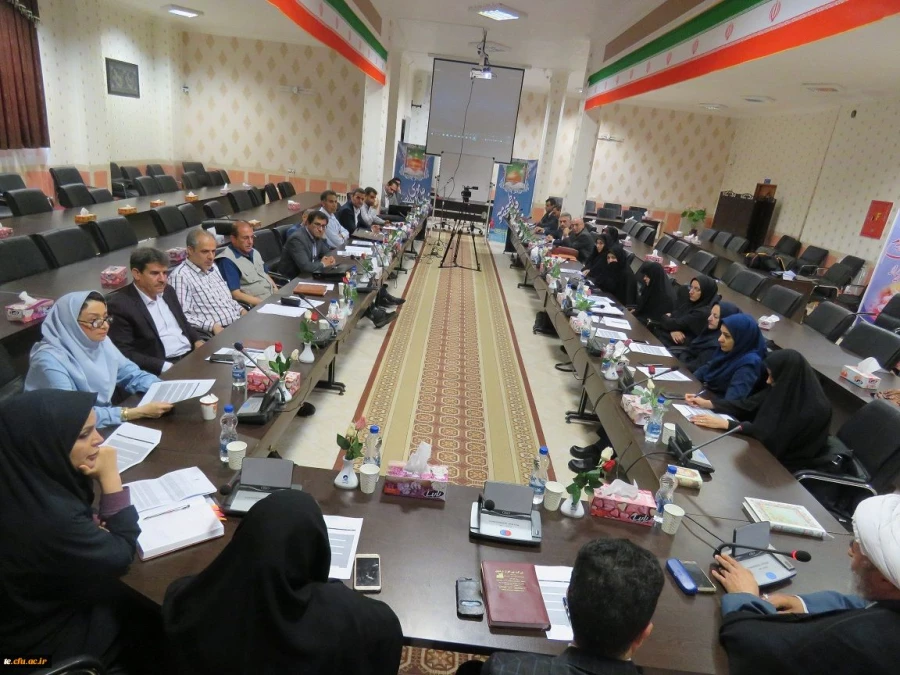 اولین کارگاه آموزشی توانمندسازی استادان گروه شیمی دانشگاه فرهنگیان در حال برگزاری است 3