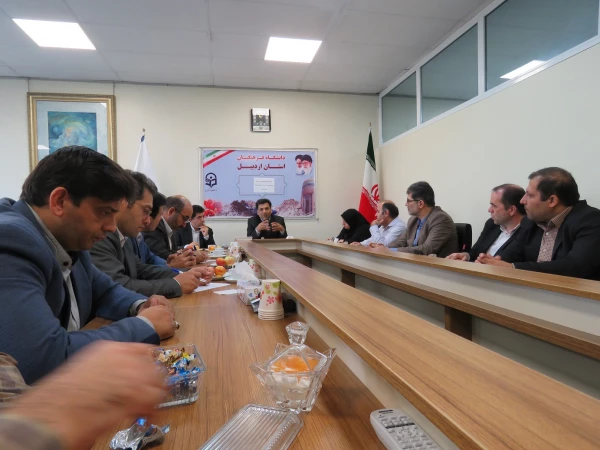 نشست صمیمی مدیرکل روابط عمومی و حوزۀ ریاست دانشگاه فرهنگیان با کارکنان  دانشگاه فرهنگیان اردبیل 3