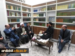 دکتر خنیفر در دیدار با نماینده ولی فقیه و امام جمعه اردبیل:

نماینده ولی فقیه به عنوان رکن اصلی استان می توانند قدرت معنوی برای ما باشند و از طریق تشویق مسئولان استانی برای توسعه دانشگاه فرهنگیان منشاء اثرات مثبت باشند
 3