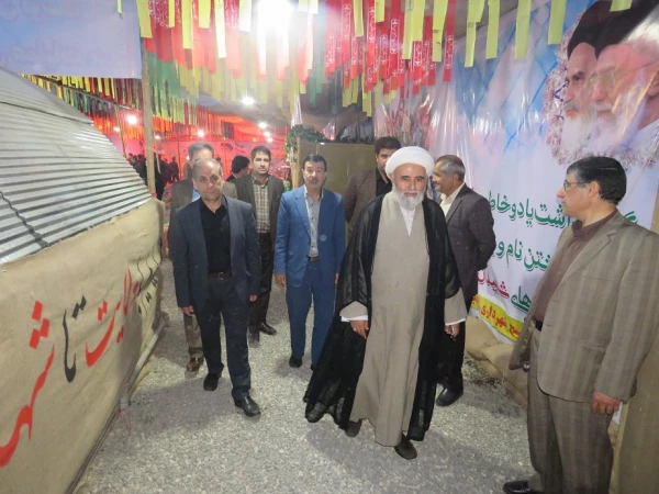 بازدید جمعی از اساتید هیات علمی بسیجی دانشگاه فرهنگیان استان از نمایشگاه عملیات مرصاد 2