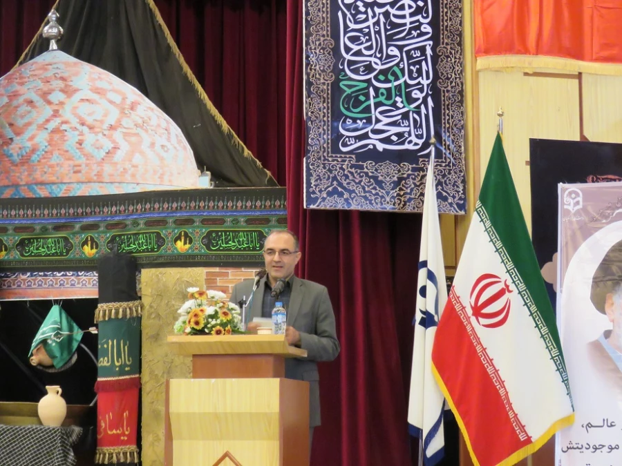 دکتر عبدی در آیین استقبال از نو دانشجومعلمان دانشگاه فرهنگیان اردبیل:

حرفۀ معلمی از نظر قرآن و از نظر تمام متفکران تعلیم تربیت شغل ارزشمند و مقدسی است. 4