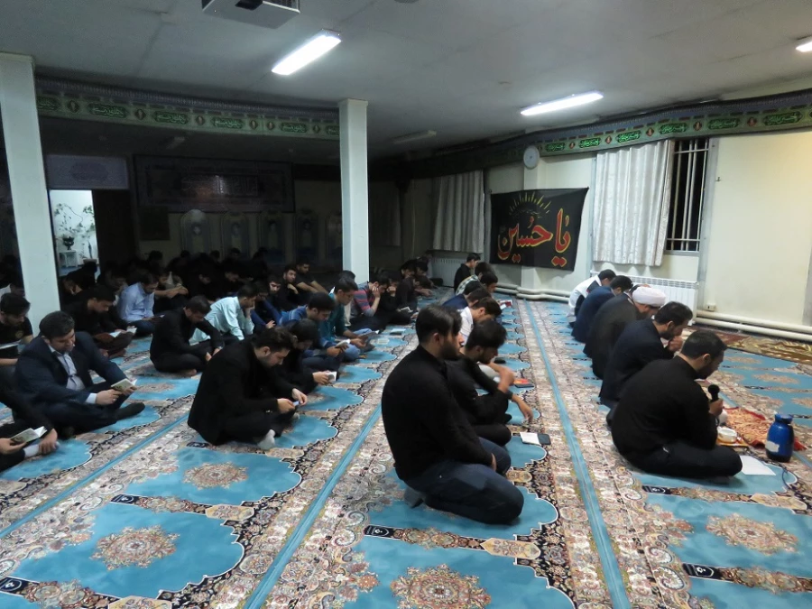 قرائت زیارت پرفیض عاشورا در پردیس علامه طباطبایی دانشگاه فرهنگیان اردبیل 5