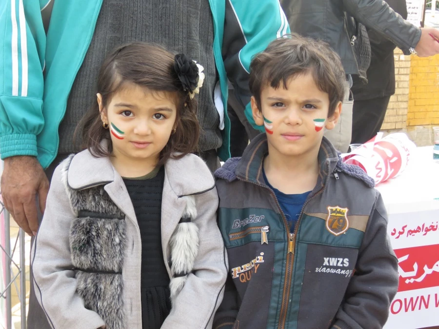 شرکت با شکوه اساتید، کارکنان و دانشجومعلمان دانشگاه فرهنگیان اردبیل در راهپیمایی 13 آبان 7