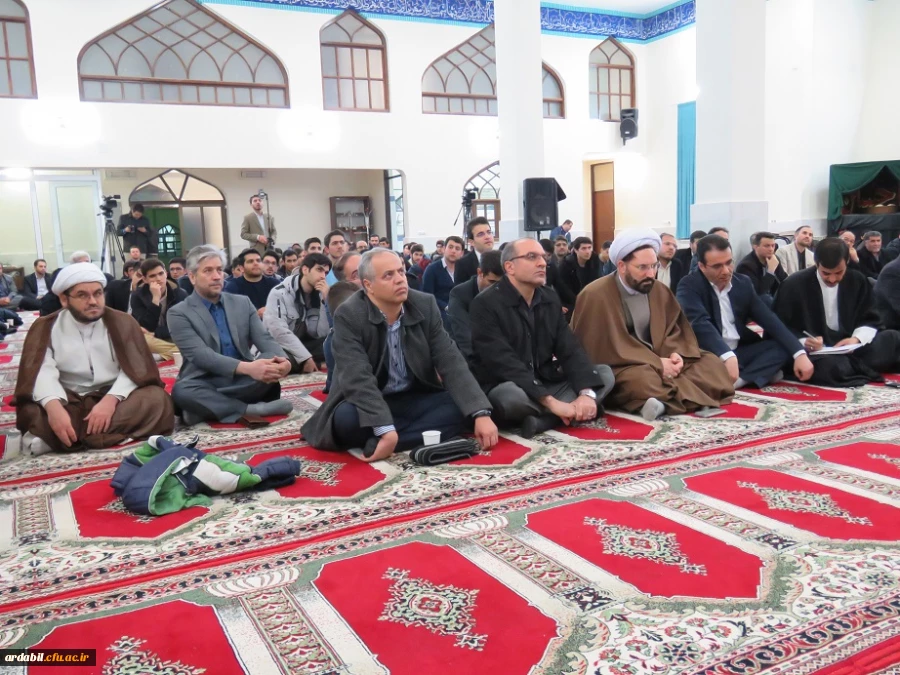 با حضور استاد دکتر سید حسن عاملی نماینده ولی فقیه در استان و امام جمعه اردبیل جلسه سلسله  مباحث اخلاقی تربیتی در دانشگاه علوم پزشکی اردبیل برگزار شد. 2