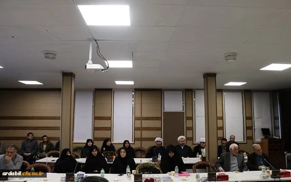 نشست هم اندیشی نقش اساتید در رصد و مواجه با بحران ها و فتنه های پیش رو برگزار شد 5