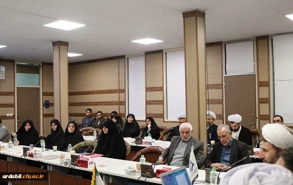 نشست هم اندیشی نقش اساتید در رصد و مواجه با بحران ها و فتنه های پیش رو برگزار شد 7