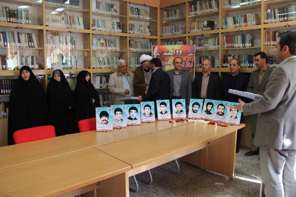 به مناسبت روز بزرگداشت شهدا در دانشگاه فرهنگیان اردبیل صورت گرفت:

گرامی داشت روز شهدا و تجلیل از همکاران شاهد و ایثاگر 2