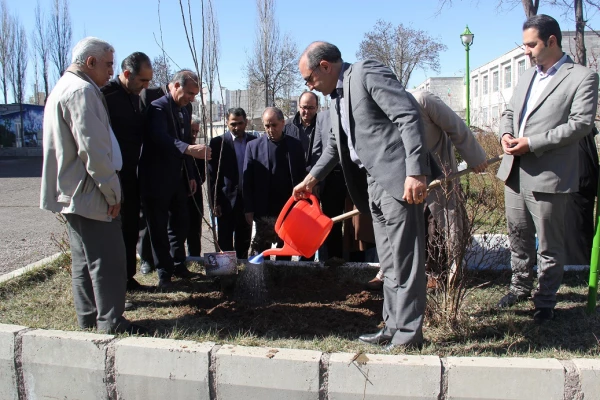 به مناسبت روز بزرگداشت شهدا در دانشگاه فرهنگیان اردبیل صورت گرفت:

گرامی داشت روز شهدا و تجلیل از همکاران شاهد و ایثاگر 2