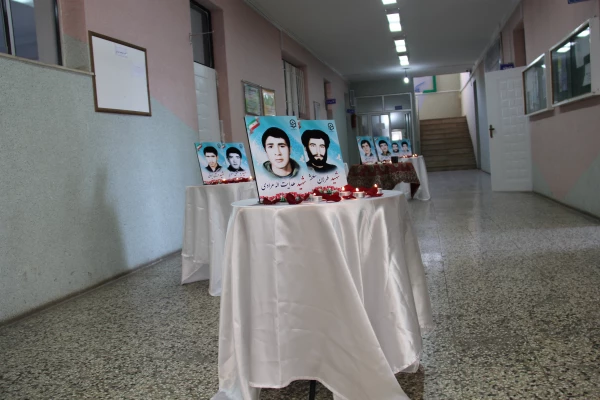 به مناسبت روز بزرگداشت شهدا در دانشگاه فرهنگیان اردبیل صورت گرفت:

گرامی داشت روز شهدا و تجلیل از همکاران شاهد و ایثاگر 4