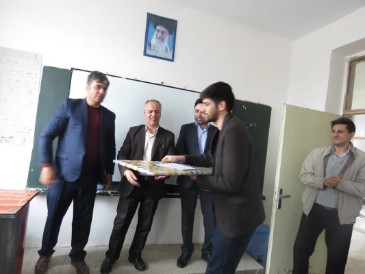 بازدید مسئولان دانشگاه فرهنگیان اردبیل از دبیرستان 12 فروردین شهرستان نیر 7