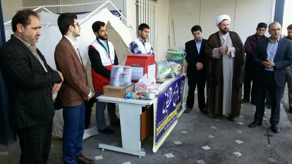 ارسال هدایای نقدی و غیرنقدی کارکنان دانشگاه فرهنگیان اردبیل به سیل زدگان

سرپرست دانشگاه فرهنگیان استان اردبیل از اختصاص بخشی از حقوق کارکنان این دانشگاه برای کمک به سیل زدگان کشور خبر داد. 4