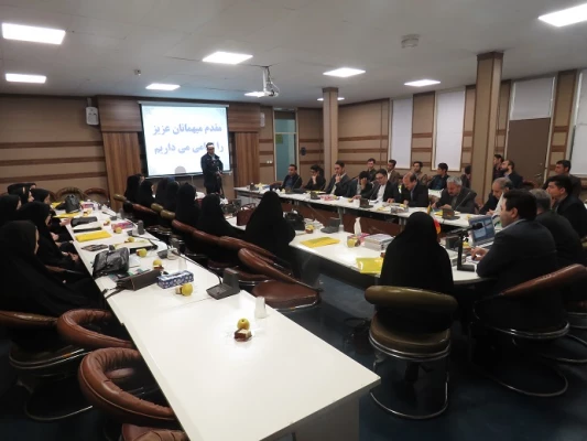 به مناسبت گرامیداشت هفته سرآمدی آموزش:

برگزاری «نشست نومعلمان» با مشارکت اداره کل آموزش و پرورش 2