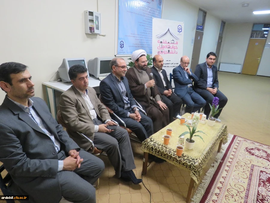 به مناسبت هفته سراها :

حضور سرپرست مدیریت امور پردیس ها و مسئول دفتر نهاد نمایندگی مقام معظم رهبری در جمع دانشجو معلمان خوابگاهی
 2