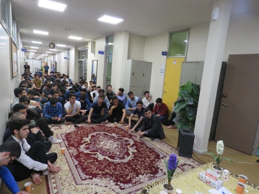 به مناسبت هفته سراها :

حضور سرپرست مدیریت امور پردیس ها و مسئول دفتر نهاد نمایندگی مقام معظم رهبری در جمع دانشجو معلمان خوابگاهی
 2