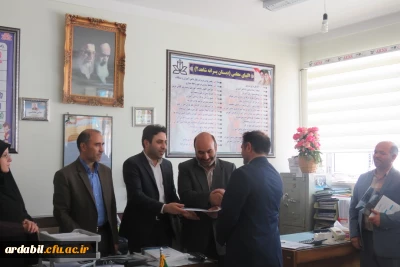 به مناسبت دهه سرآمدی آموزش در دانشگاه فرهنگیان اردبیل صورت پذیرفت:

تجلیل از مدیران، معاونان و آموزگاران مجری طرح کارورزی