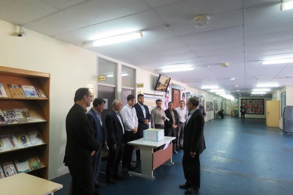 با حضور پرشور دانشجومعلمان در پردیس علامه طباطبایی اردبیل برگزار شد:

 انتخابات شورای صنفی-رفاهی: اردیبهشت 98 2