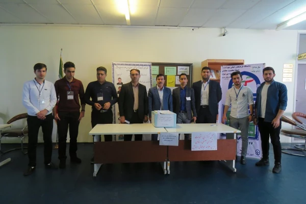 با حضور پرشور دانشجومعلمان در پردیس علامه طباطبایی اردبیل برگزار شد:

 انتخابات شورای صنفی-رفاهی: اردیبهشت 98 2