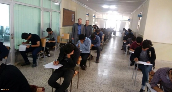 در جریان برگزاری امتحانات پایان نیمسال دوم سالتحصیلی 98-97:

بازدید سرپرست دانشگاه فرهنگیان استان اردبیل از روند برگزاری امتحانات واحد تابعه آزادگان نیر  2