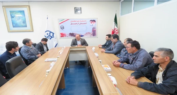 نشست صمیمی نیروهای خدماتی_ شرکتی دانشگاه فرهنگیان استان با سرپرست دانشگاه فرهنگیان استان اردبیل 3