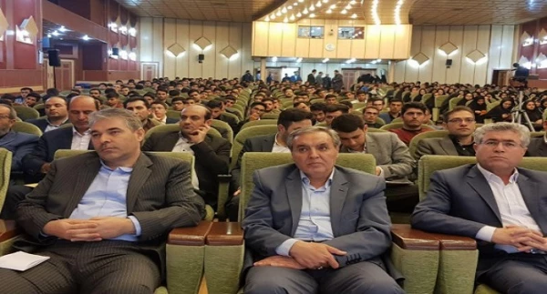 معلم رکن اصلی نظام تعلیم و تربیت در سند تحول بنیادین آموزش و پرورش است 6