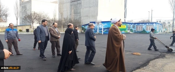 بازدید سرپرست دانشگاه فرهنگیان استان اردبیل از روند اجرای آسفالت ریزی 2
