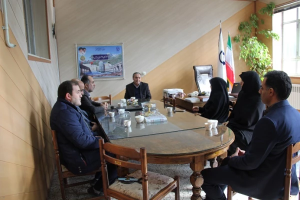 بازدید مدیرکل آموزش و پرورش استان از پروژه های عمرانی سیستم گرمایشی و اسفالت محوطه پردیسبنت الهدی صدر اردبیل 3