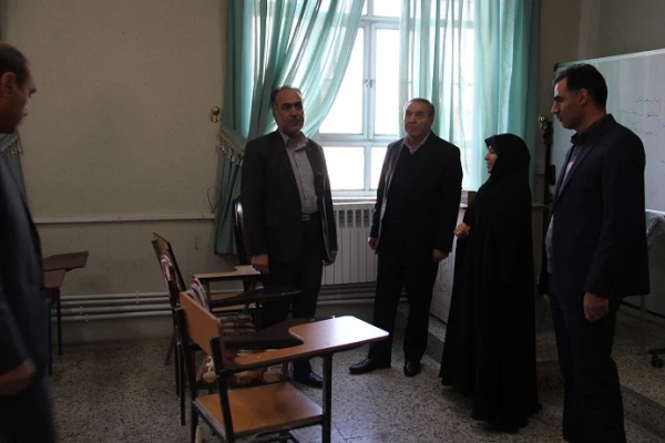 بازدید مدیرکل آموزش و پرورش استان از پروژه های عمرانی سیستم گرمایشی و اسفالت محوطه پردیسبنت الهدی صدر اردبیل 5