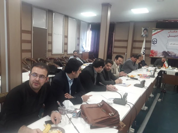  دورۀ آموزشی روش های تحقیق کیفی  3