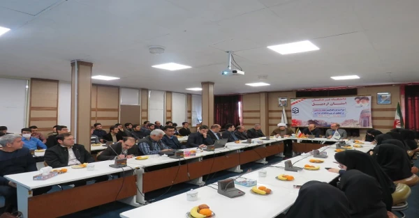 تقدیر از برگزیدگان فراخوان هشتمین جشنواره پژوهش و فناوری و چهارمین جشنواره پویش دانشجویی 3