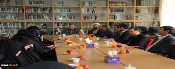 نشست صمیمی سرپرست مدیریت امور پردیس های استان با کارکنان بنت الهدی صدر
 2