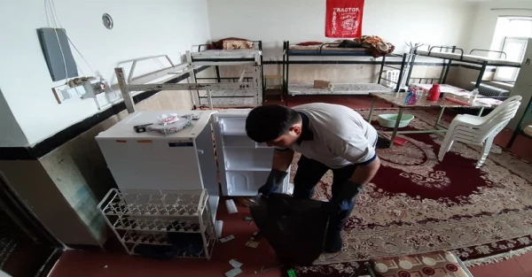  ضدعفونی و گندزدایی سراهای دانشجویی وساختمان های آموزشی واداری دانشگاه فرهنگیان استان اردبیل
 3